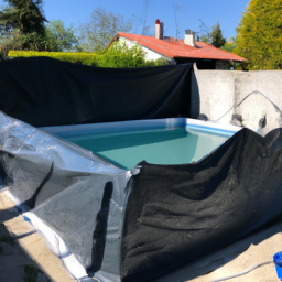 Accessoires et Produits d'Entretien : Astuces et Solutions pour une Piscine Impeccable La Baule-Escoublac